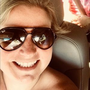 Meet your Posher, Melanie